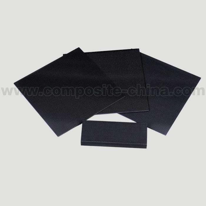 Sợi carbon tấm được sử dụng chủ yếu cho các sợi Carbon tấm gia cố